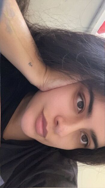 Full leaked Gabiiiandreaaa private photo
