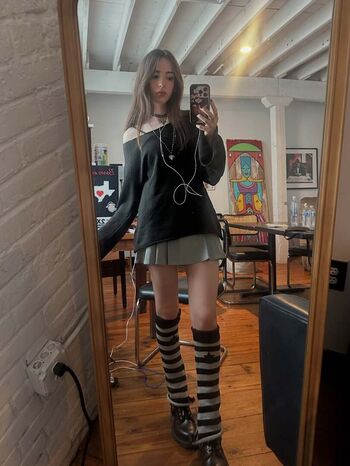 Full leaked Gabriela bee private photo