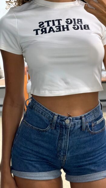 Full leaked Gabriela loran page private onlyfans photo