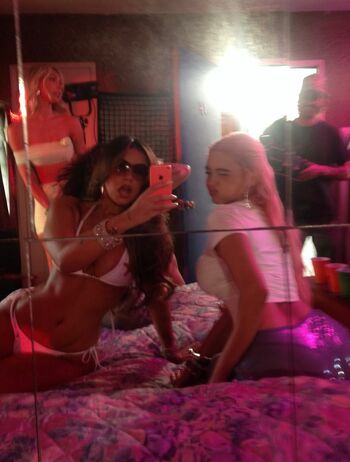 Full leaked Gabriela moura page private onlyfans photo