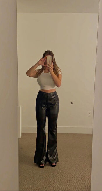 Full leaked Gabriella n private onlyfans photo