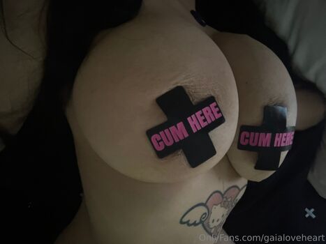 Gaialoveheart