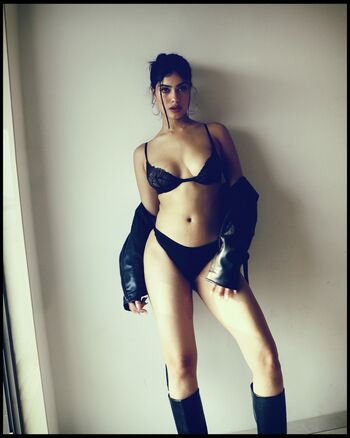 Full leaked Gaurika vashisth page private photo