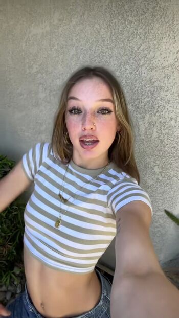 Full leaked Gbawls private onlyfans photo