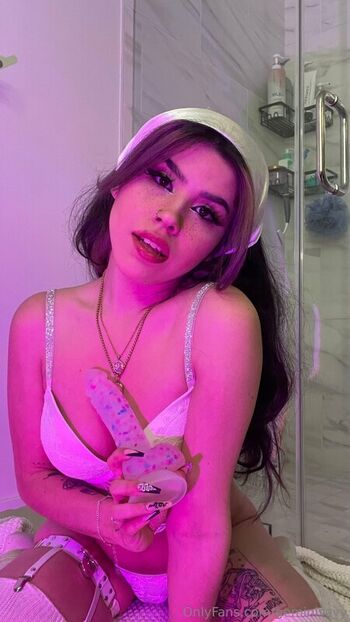 Full leaked Geminisavy  page private photo