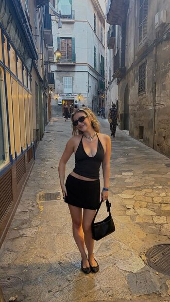 Full leaked Genevieve hannelius private photo