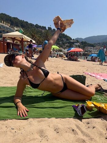 Full leaked Genevieve hannelius private photo