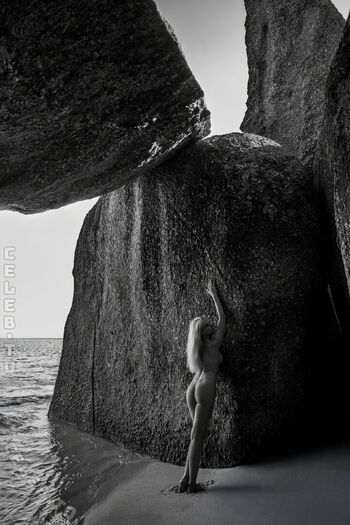 Full leaked Genevieve morton private photo