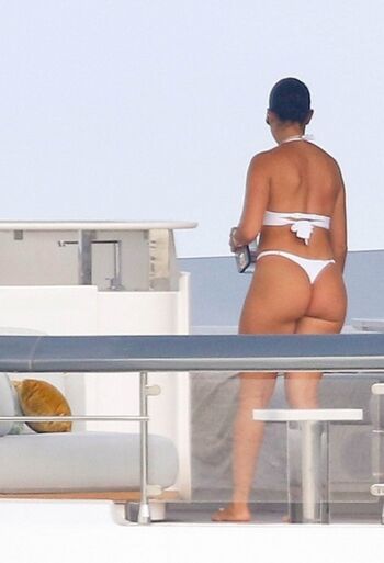 Full leaked Georgina ronaldo private photo