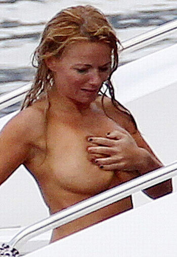 Full leaked Geri haliwell private photo