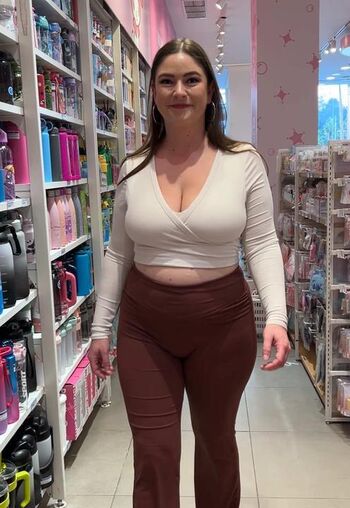 Full leaked Germanbombshell private photo