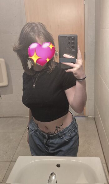 Full leaked Ghostiegrinds private photo