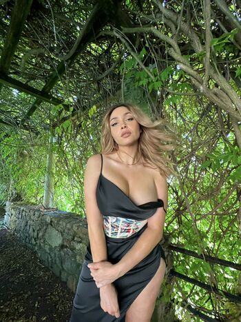 Full leaked Gia armani private photo