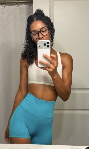 Full leaked Gianagold private onlyfans photo