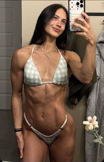 Full leaked Giannahfit private onlyfans photo
