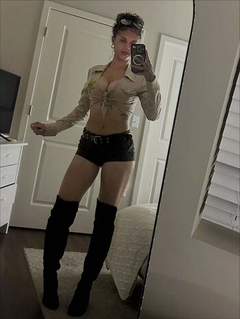 Full leaked Giavannanmoore page private photo