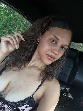 Full leaked Giavannanmoore private photo