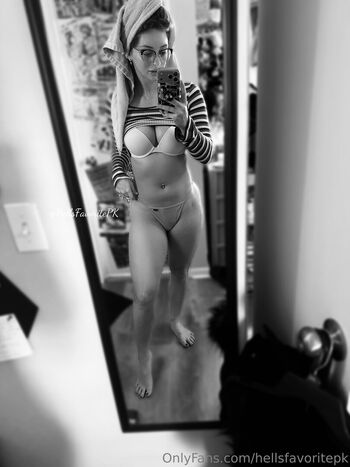 Full leaked Gigi dolan private onlyfans photo