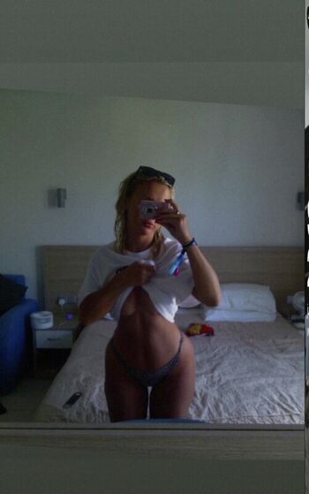 Full leaked Gillham sisters private photo