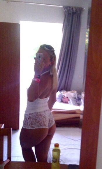 Full leaked Gillham sisters private photo