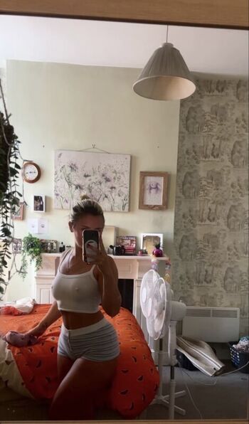 Full leaked Gillham sisters private photo