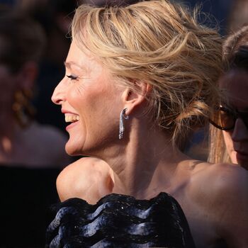Full leaked Gillian anderson private photo