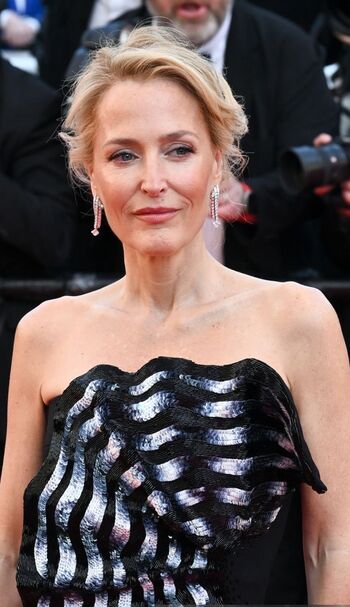 Gillian Anderson