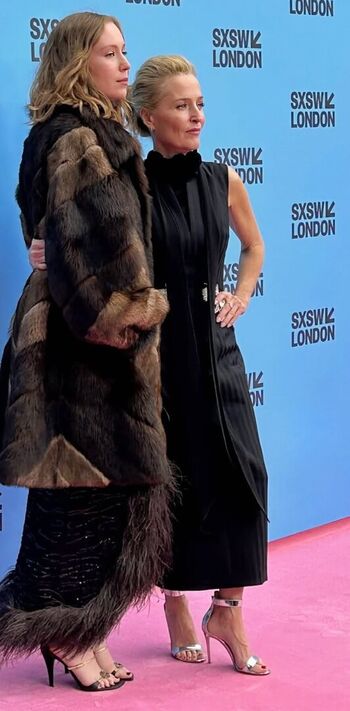 Gillian Anderson