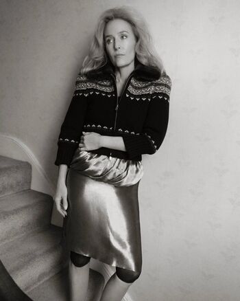 Full leaked Gillian anderson private photo