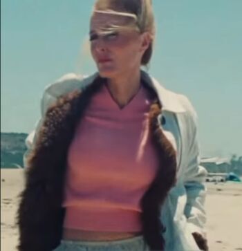 Full leaked Gillian anderson private photo