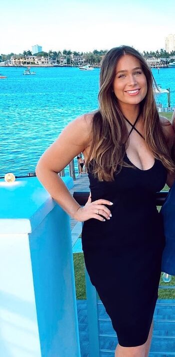 Full leaked Gina lewis private photo