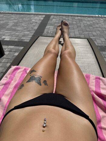 Full leaked Ginger babe private photo