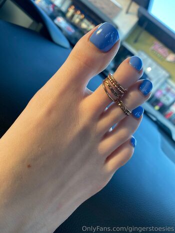 Full leaked Gingerstoesies  page private onlyfans photo