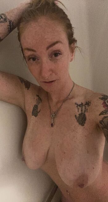 Full leaked Gingersub private onlyfans photo