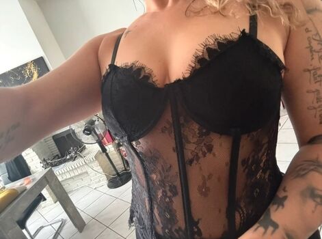 Full leaked Giollia glam private photo