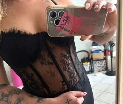 Full leaked Giollia glam private photo