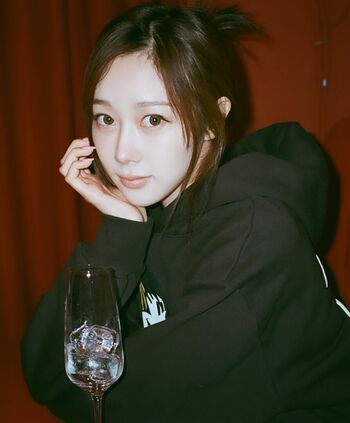 Full leaked Giselle aespa page private onlyfans photo