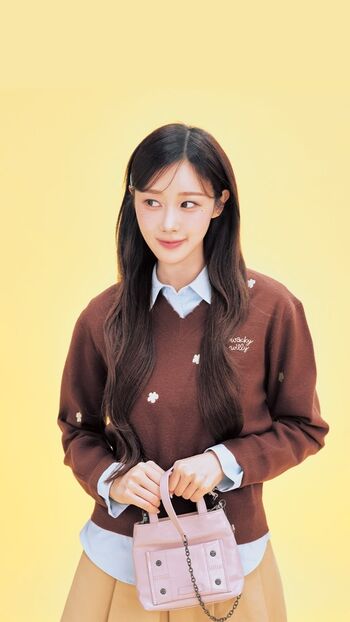 Full leaked Giselle aespa page private onlyfans photo