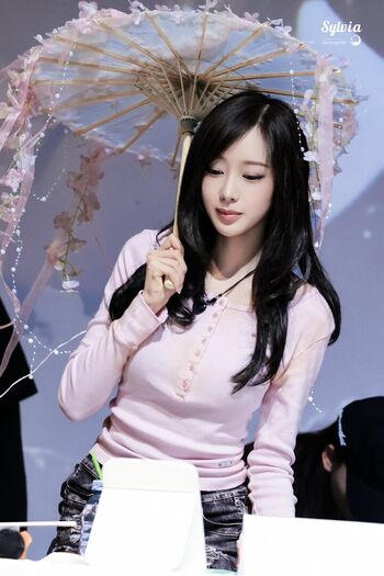 Full leaked Giselle aespa page private onlyfans photo