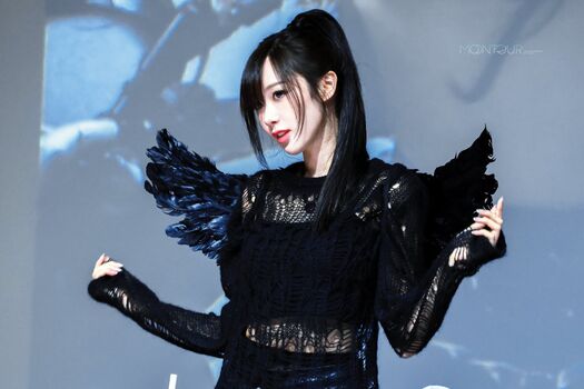 Full leaked Giselle aespa page private onlyfans photo