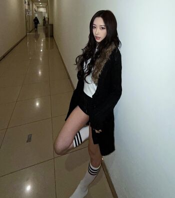 Full leaked Giselle aespa page private onlyfans photo