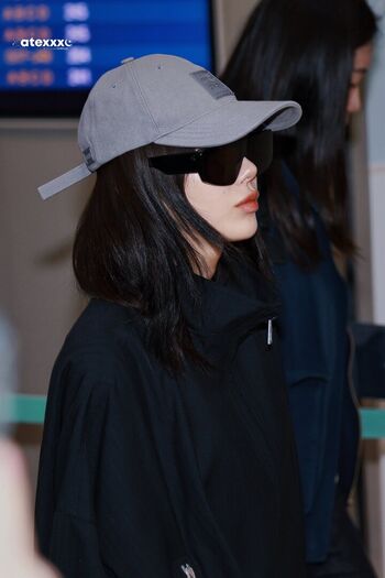 Full leaked Giselle aespa page private onlyfans photo