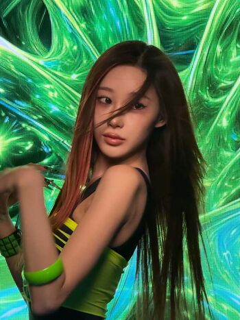 Full leaked Giselle aespa page private photo
