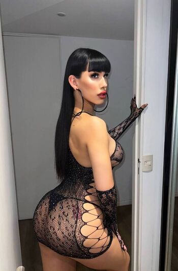 Full leaked Giuli turns page private onlyfans photo