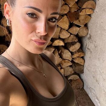 Giulia-snz