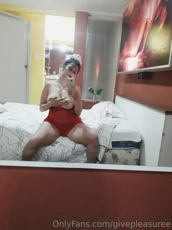 Full leaked Givepleasuree page private photo