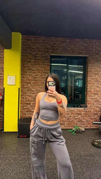 Full leaked Gkougkouu private onlyfans photo