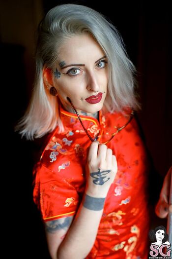 Full leaked Gladycesuicide private onlyfans photo