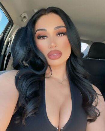 Full leaked Glamariz private onlyfans photo