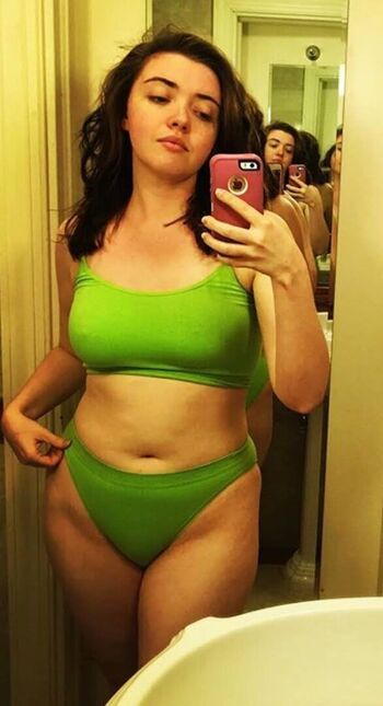 Full leaked Glamour possum private photo